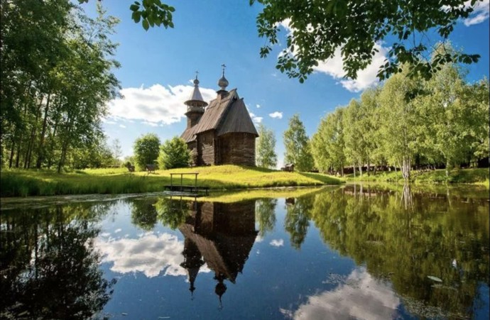 Есть ли те кто знаком с деятельностью этого человека?