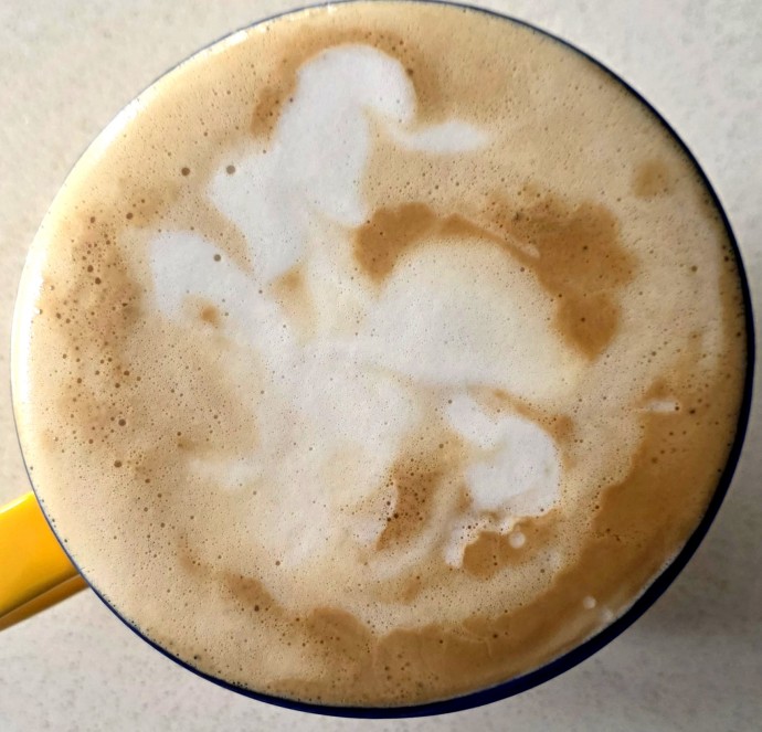 Рисунки на кофе 12/04/2026