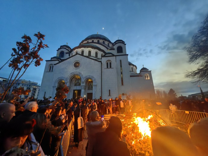 Сербский праздник Бадњи дан. Сербский праздник Бадњи дан.
