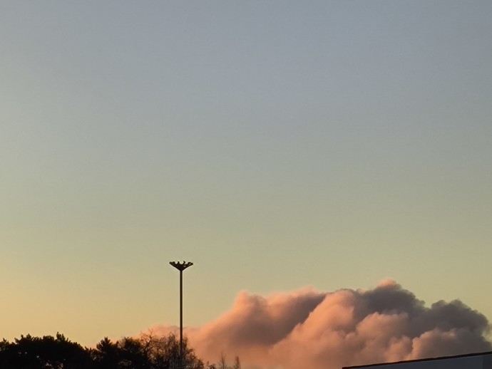 Стихи под аккомпанемент нейросети